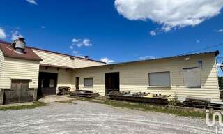 Commerce  325 m² à vendre à Saint-Étienne-de-Fontbellon (07200)