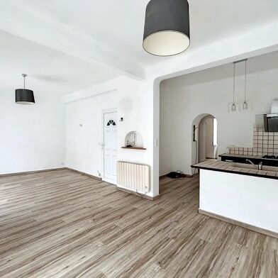 Immeuble  127000 €