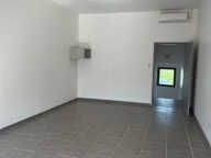 SAINT MATHIEU DE TREVIERS local commercial — photo 2