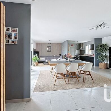 Maison 4 pièces 557000 €