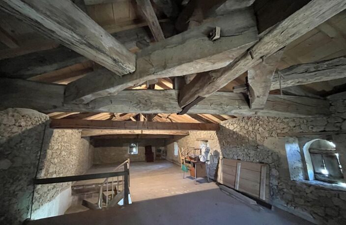 Maison en pierre de 4 pièces principales — photo 4