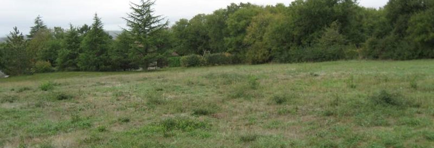 Terrain  2100 m² à vendre à Rignac (46500)