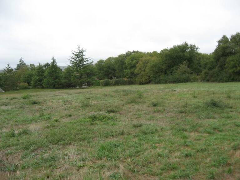 Terrain à bâtir de 0 pièces principales — photo 1