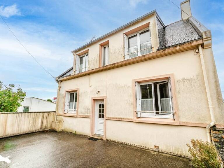 Maison de ville de 7 pièces principales — photo 1