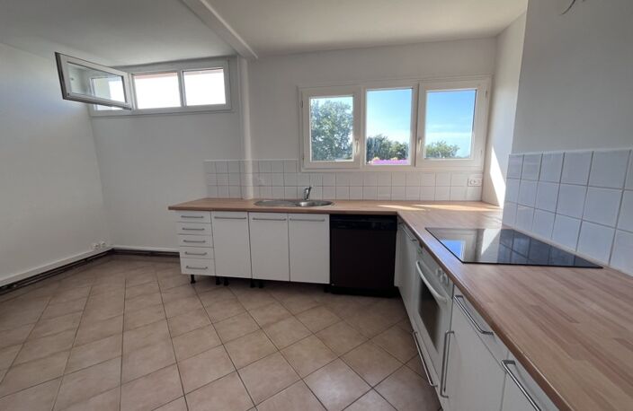 Appartement de 5 pièces principales — photo 2
