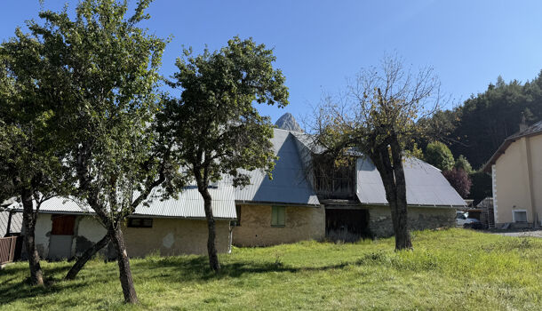 Propri&eacute;t&eacute; 8 pièces  à vendre Uvernet-Fours 04400