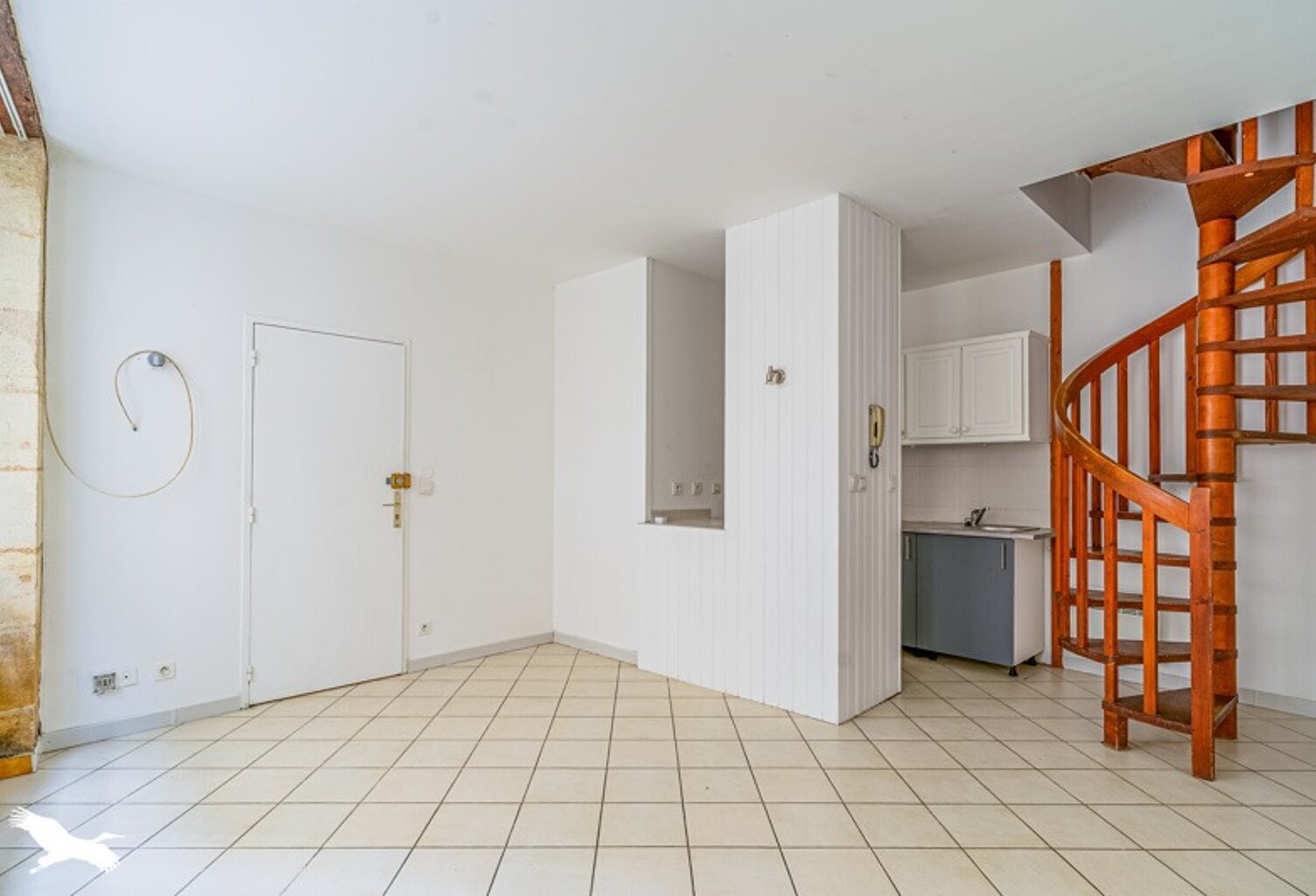 Duplex de 2 pièces principales — photo 1