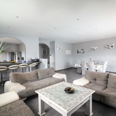 Maison 7 pièces 450000 €