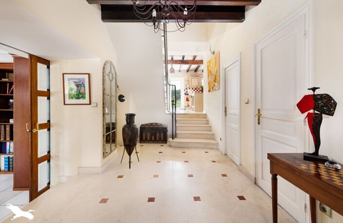 Maison en pierre de 11 pièces principales — photo 4
