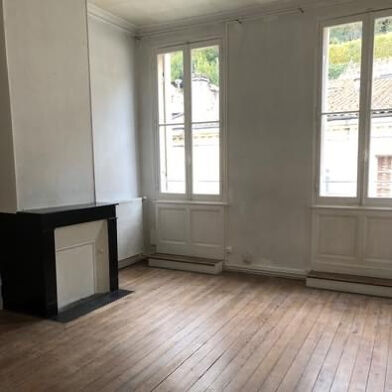Appartement 3 pièces 660 €
