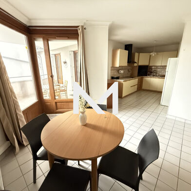 Appartement 3 pièces 799 €