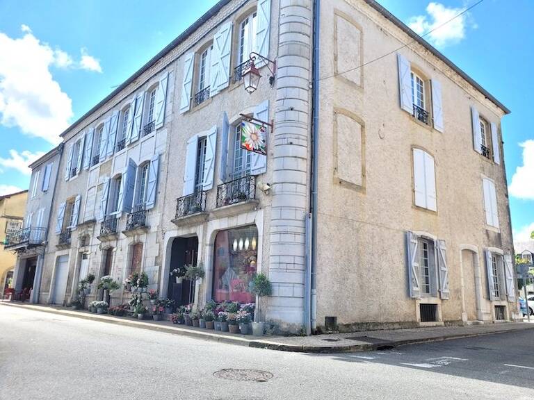 Droit au bail toute activité et fonds de commerce fleuriste — photo 1