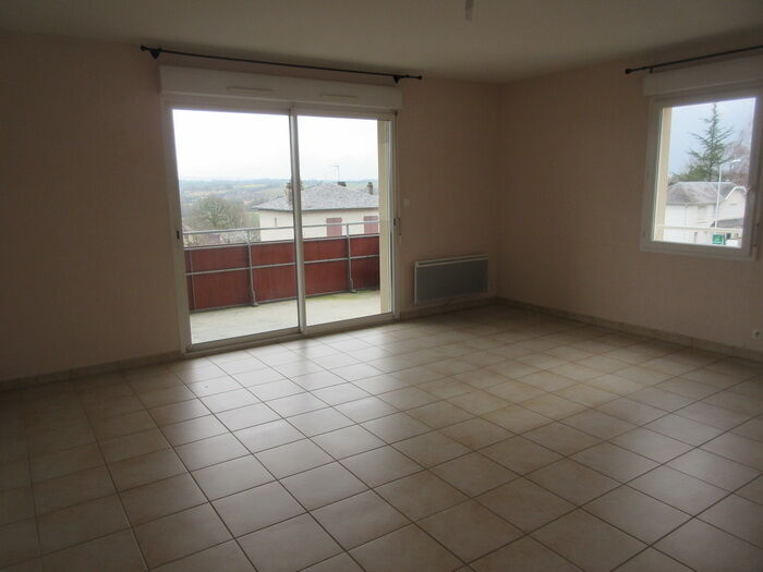 Appartement  T2 à louer Montbazens 12220