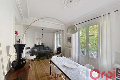 Appartement 4 pièces 299250 €