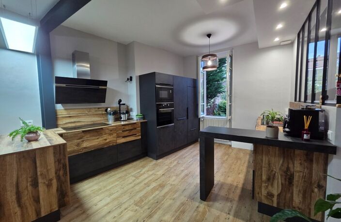 Maison de ville rénovée – 5 chambres – cœur de Moulins — photo 2