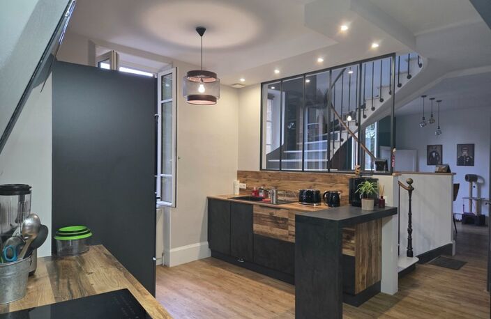 Maison de ville rénovée – 5 chambres – cœur de Moulins — photo 3