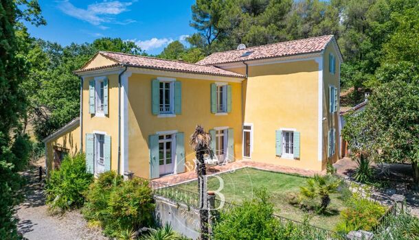 Villa / Maison 8 pièces  à vendre Aix-en-Provence 13100