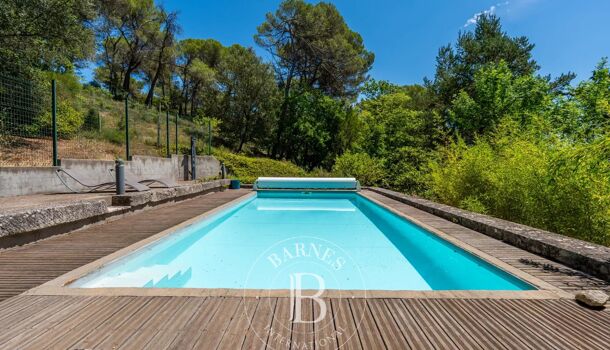 Villa / Maison 8 pièces  à vendre Aix-en-Provence 13100