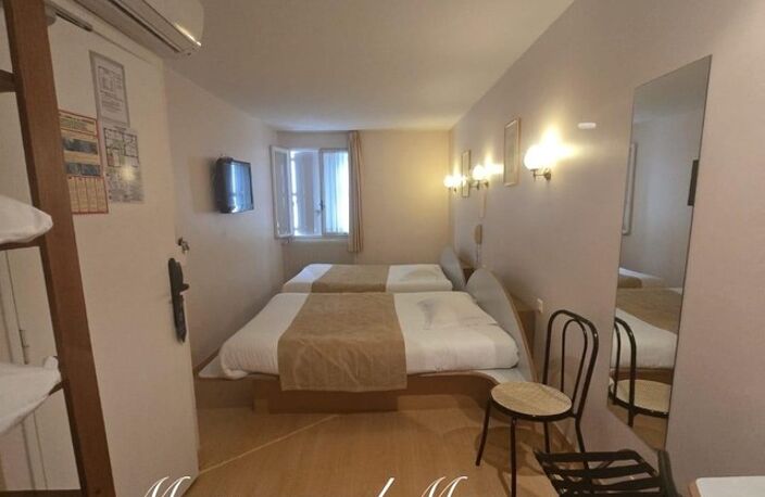 HÔTEL BUREAU EXEPTIONNEL  /    25 pièces au Coeur de TOURS (37) — photo 5