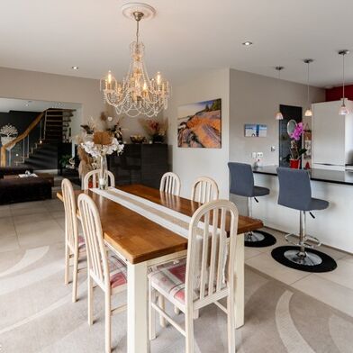 Maison 6 pièces 1049000 €