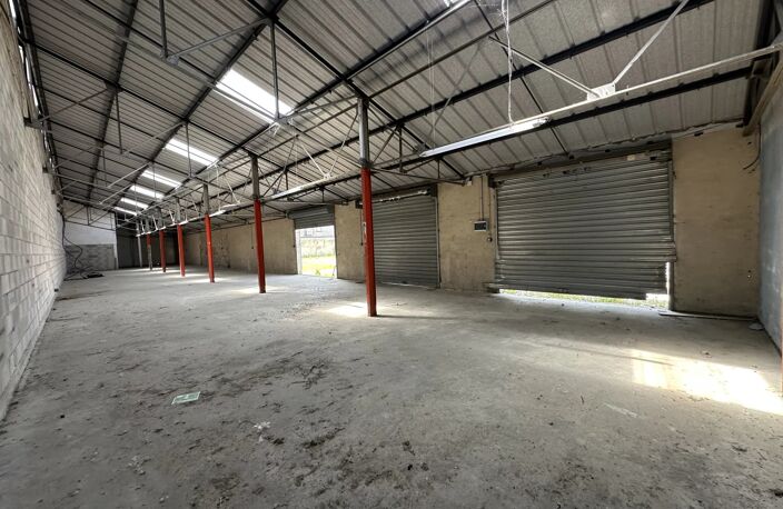 CASTRES MELOU LOCAL DEPOT — photo 5