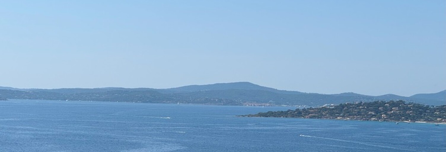 Terrain  1000 m² à vendre à Roquebrune-sur-Argens (83380)