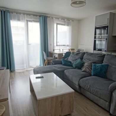 Appartement 4 pièces 275000 €