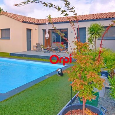 Maison 5 pièces 599900 €