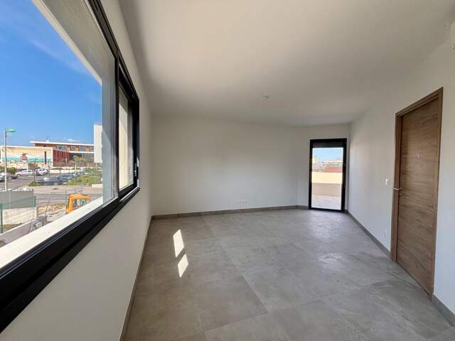 Appartement T2 avec terrasse et parking — photo du bien