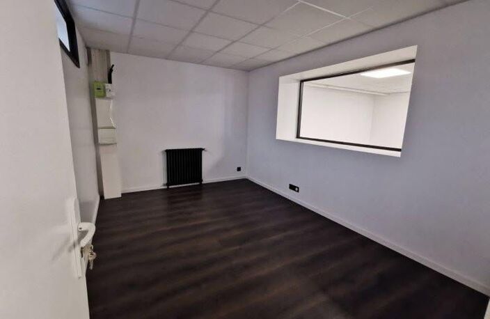 Bien Commercial À Louer — photo 5