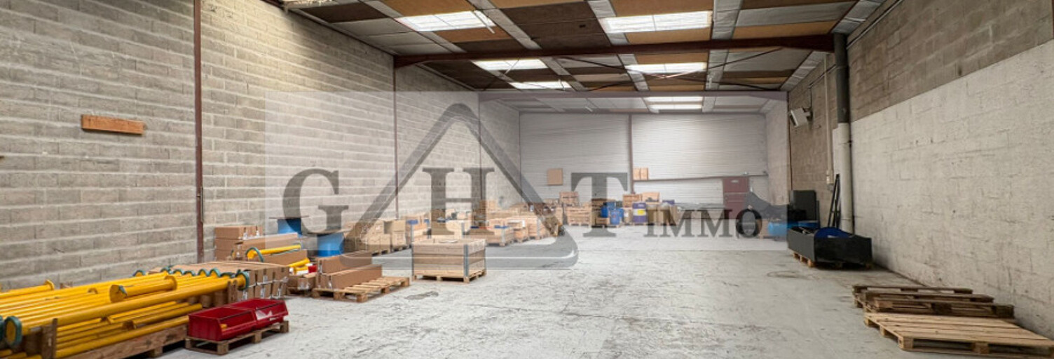Local industriel  420 m² à louer à Vaux-le-Pénil (77000)