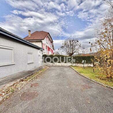 Appartement 2 pièces 597 €