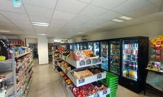 Commerce 2 Pièces 78 m² à vendre à Azé (71260)