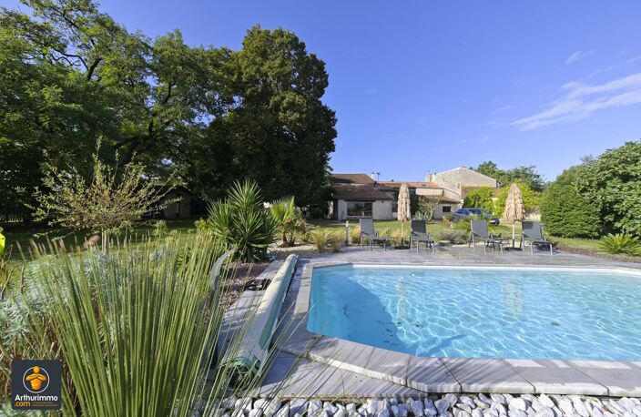 Maison 230m² avec piscine à La Rochénard — photo 2