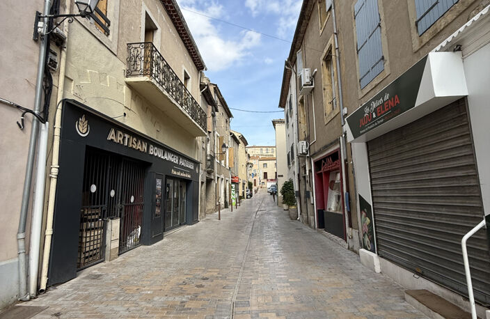 A Vendre Mur et Fond de commerce à Lespignan — photo 2