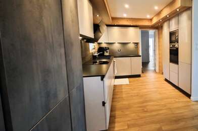 Maison 10 pièces 979000 €