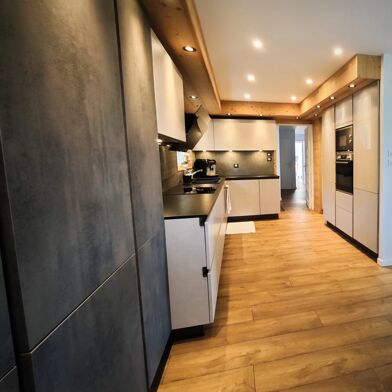 Maison 10 pièces 979000 €