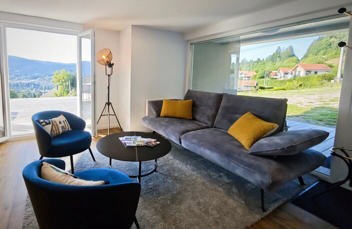 Gerardmer Rare chalet 254 m2 vue Imprenable sur le lac secteur p — photo 3