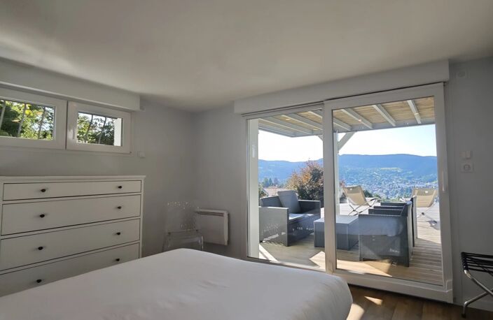 Gerardmer Rare chalet 254 m2 vue Imprenable sur le lac secteur p — photo 5