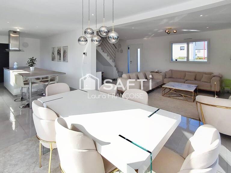Maison de 140 m2 4 chambres, 2 suites parentales — photo 1