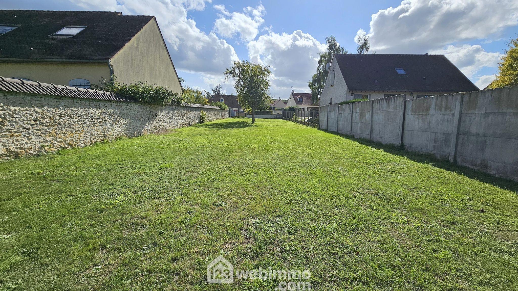 Terrain constructible - 510m² - Milly-la-Forêt