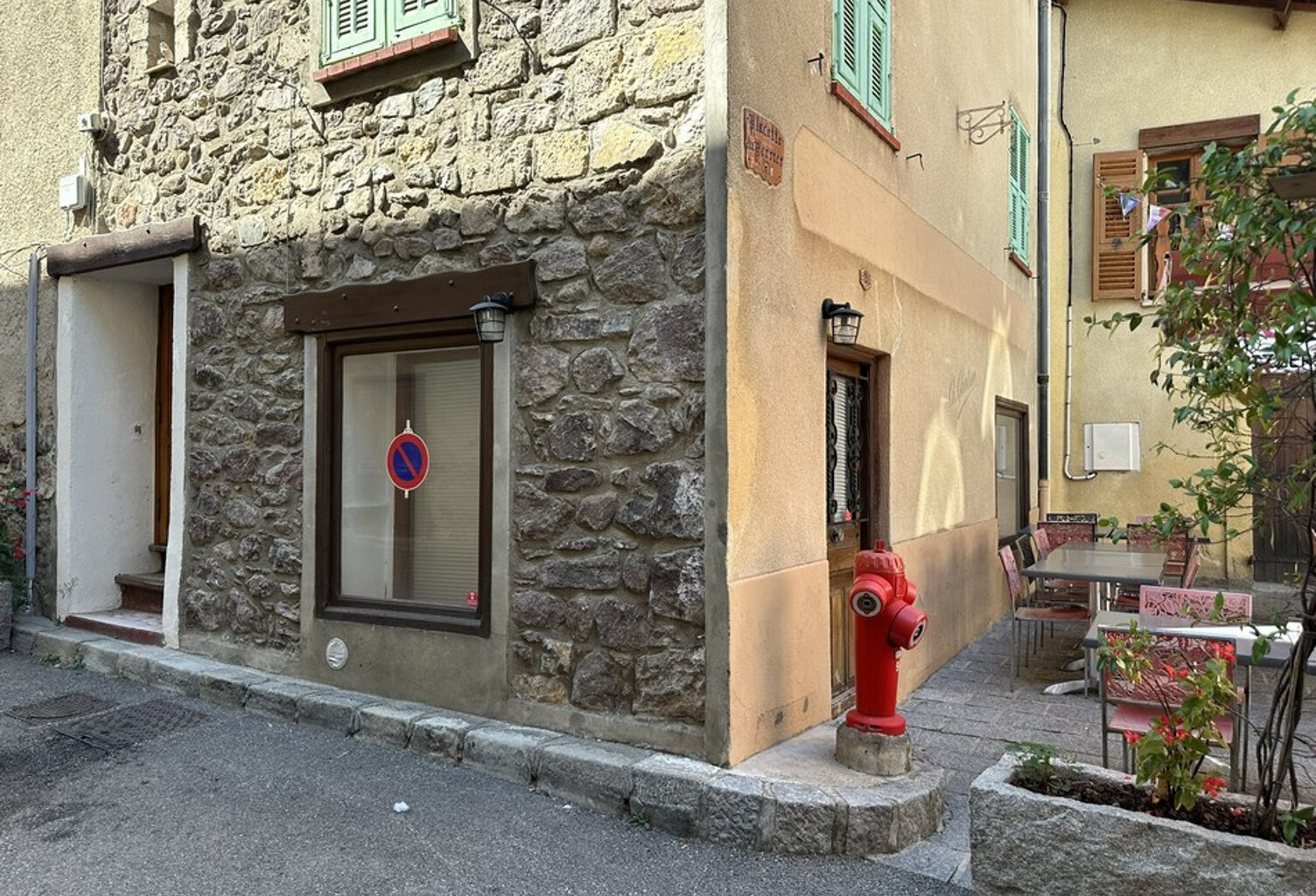 Local commercial avec appartement annexe  à vendre BELVEDERE — photo 1