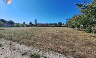 Terrain  967 m² à vendre à Salignac-sur-Charente (17800)