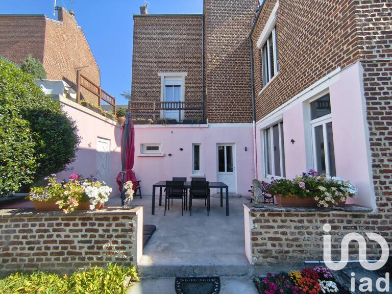 Vente Maison/villa 8 pièces — photo 1
