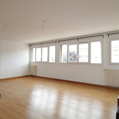 Appartement 5 pièces 215000 €