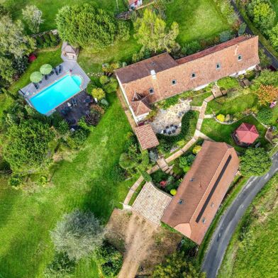 Maison 8 pièces 878000 €