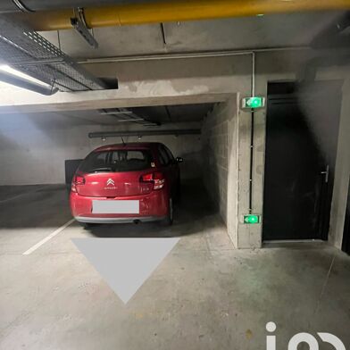Garage  26000 €