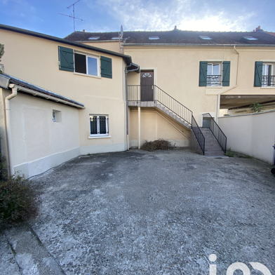 Appartement 5 pièces 168000 €