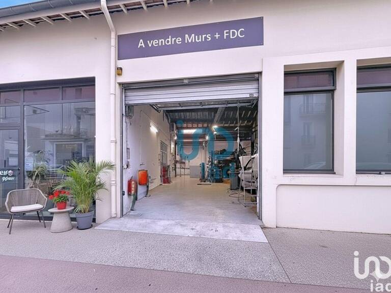 Vente Murs commerciaux 350 m&sup2; — photo 1