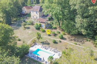 Maison 15 pièces 739000 €